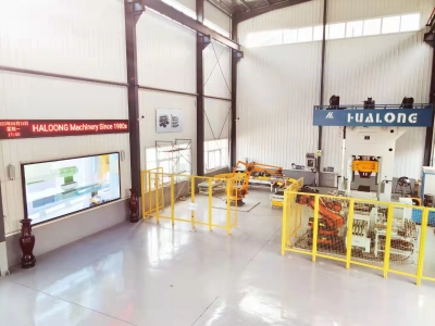 鄭州華隆伺服螺旋壓力機(jī)，為什么如此受青睞