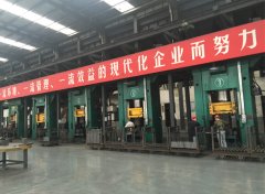 耐火磚成型壓力機的選擇，對企業(yè)的影響的兩個方面